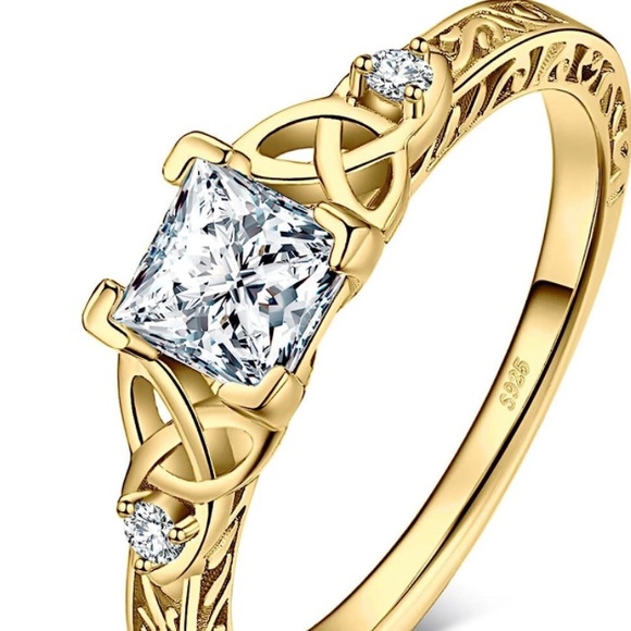 10k Love Trinity Celtic Knots Engagement Ring - Picture 3 of 8